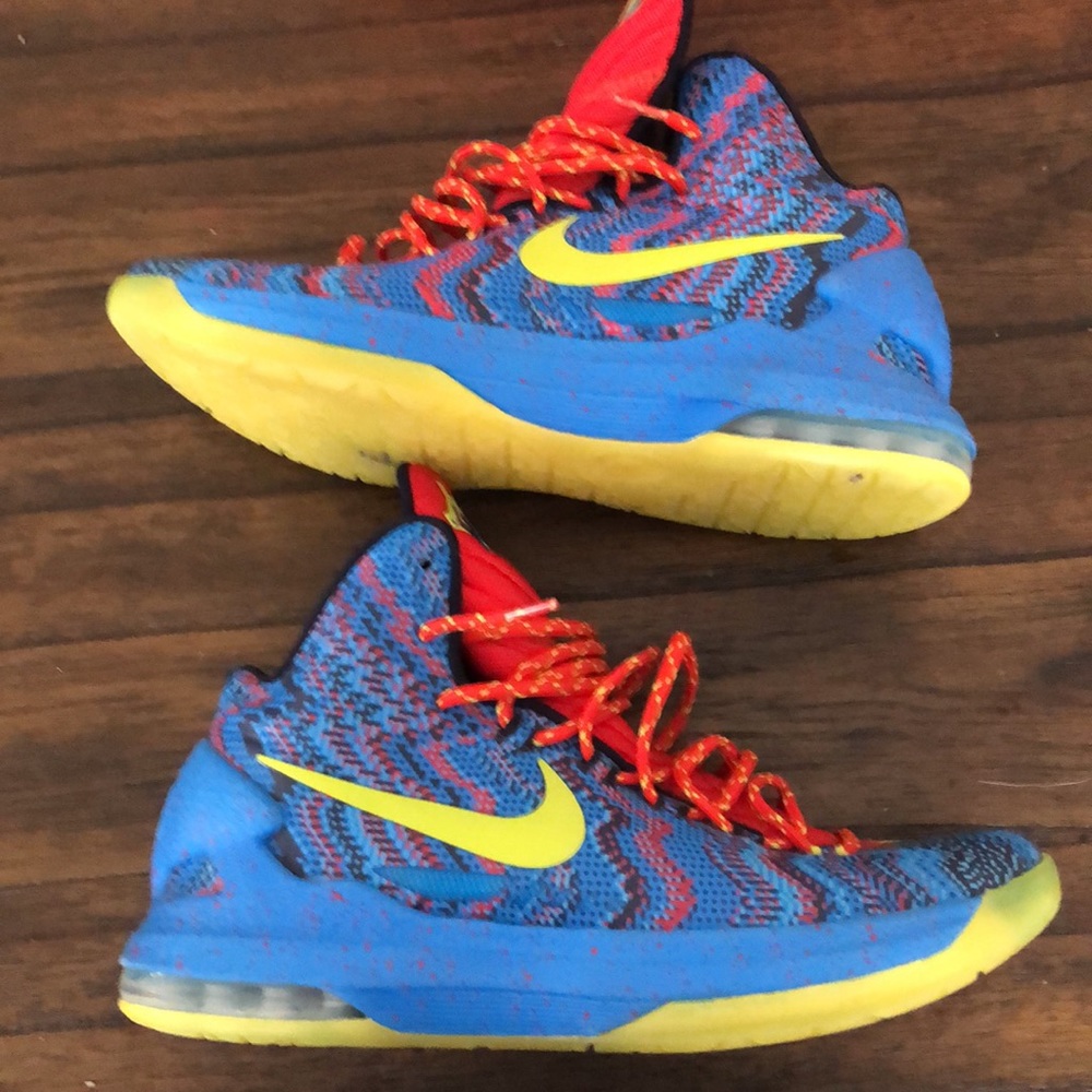 Nike Kevin Durant V size 9.5 men’s